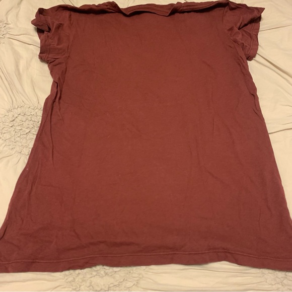 Harvard University maroon t-shirt with gorgeous sparkly embellishments size M - Picture 6 of 9